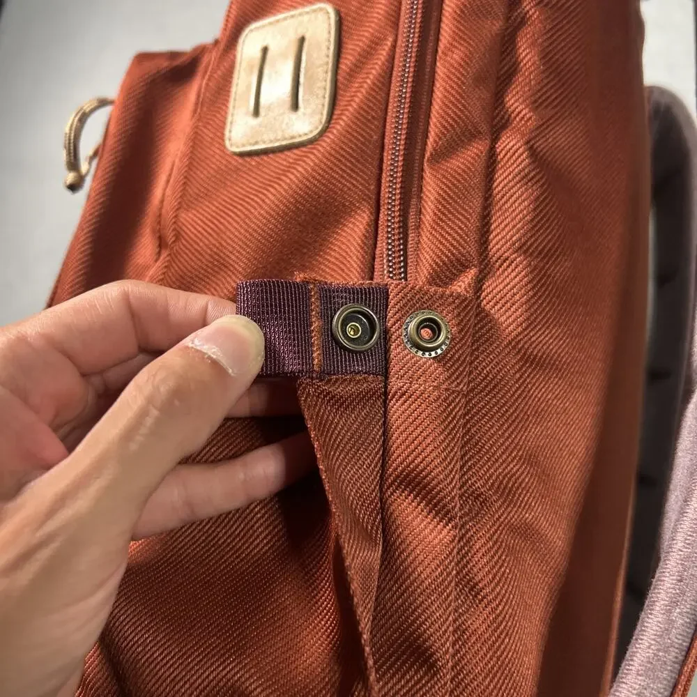 The North Face Crevasse Large 25L Backpack Daypack Orange Hiking Camping 18x11x9